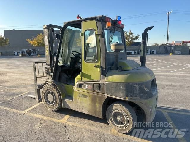 Clark C40D Muu