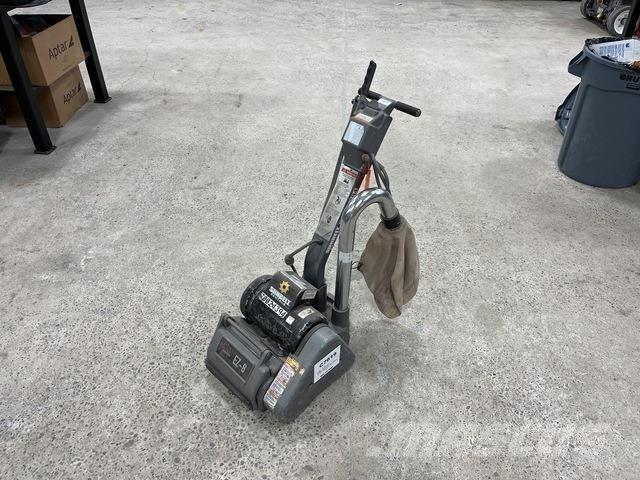 Clarke EZ-8 Muu