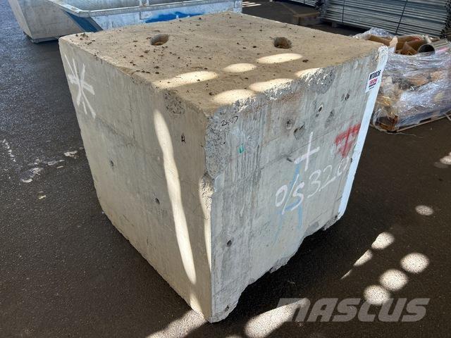  Concrete Block Muu