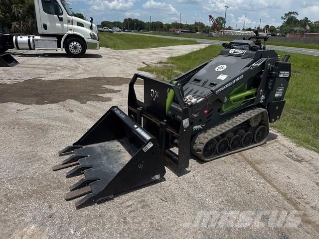 Cougar CG827 Kompaktlaadurid