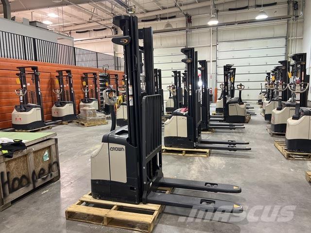 Crown ES 4000 Platvormiga virnastajad