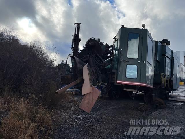 Cubex QXR 1320 Vertikaalsed puurmasinad