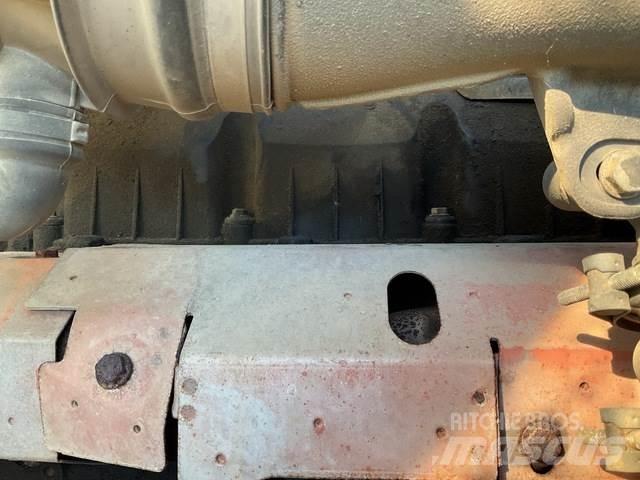 DAF CF85.460 Roomikekskavaatorid