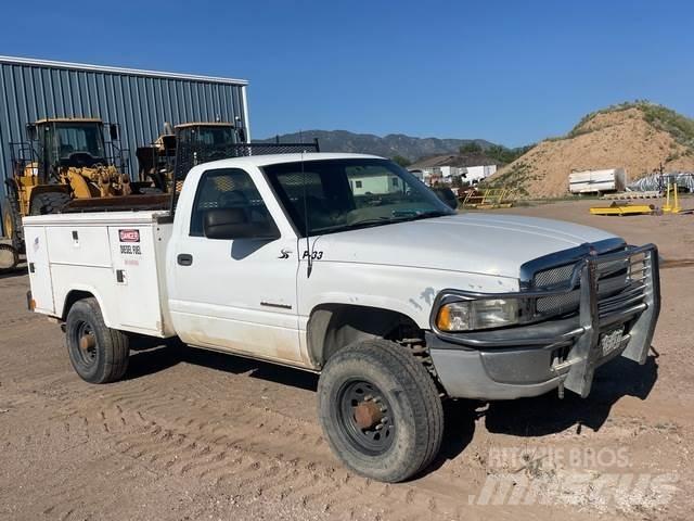 Dodge Ram 2500 Madelkaubikud
