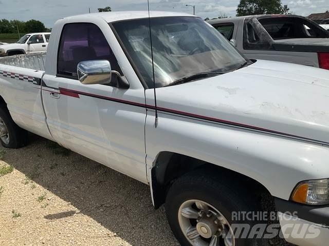 Dodge Ram 2500 Muu