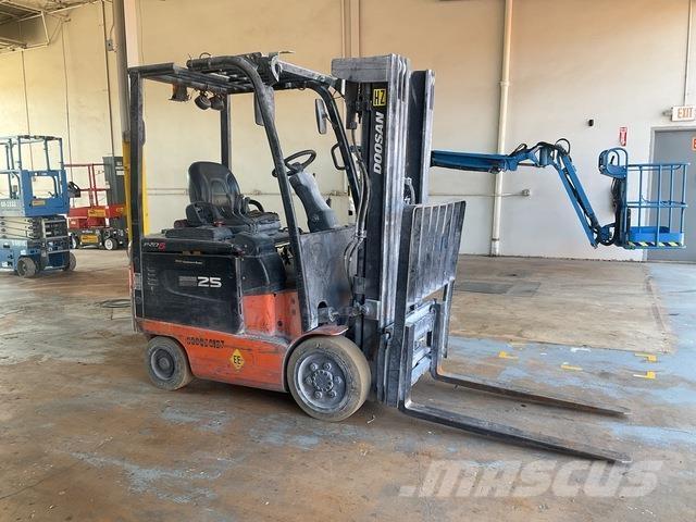 Doosan BC25S-5 Elektritõstukid