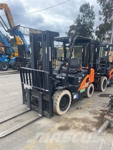 Doosan D30S7 Kahveltõstukid - muud