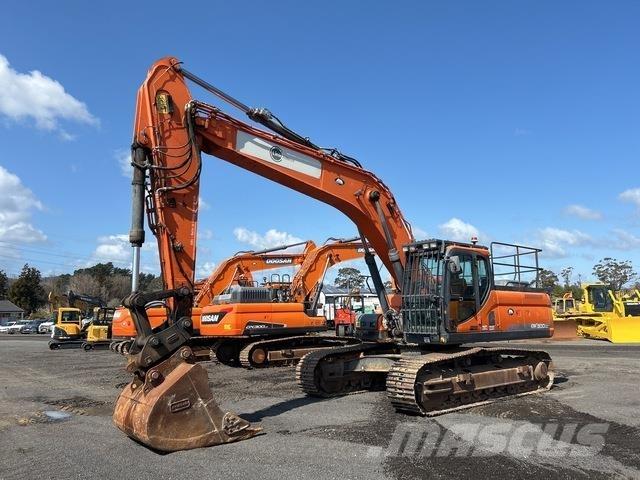 Doosan DX300LC Roomikekskavaatorid