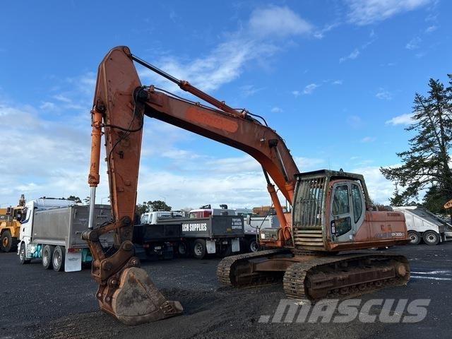 Doosan DX300LC Roomikekskavaatorid