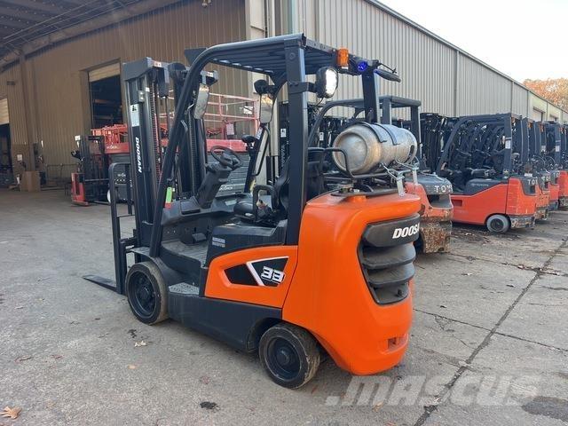 Doosan GC33S-9 Kahveltõstukid - muud