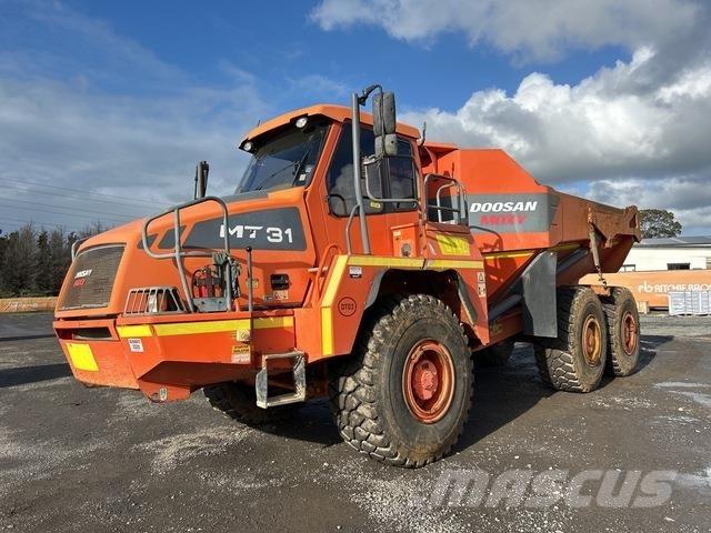Doosan MT31 Liigendraamiga pinnaseveokid