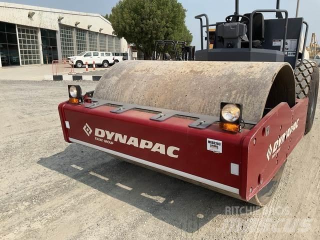 Dynapac CA305 Ühe trumliga rullid