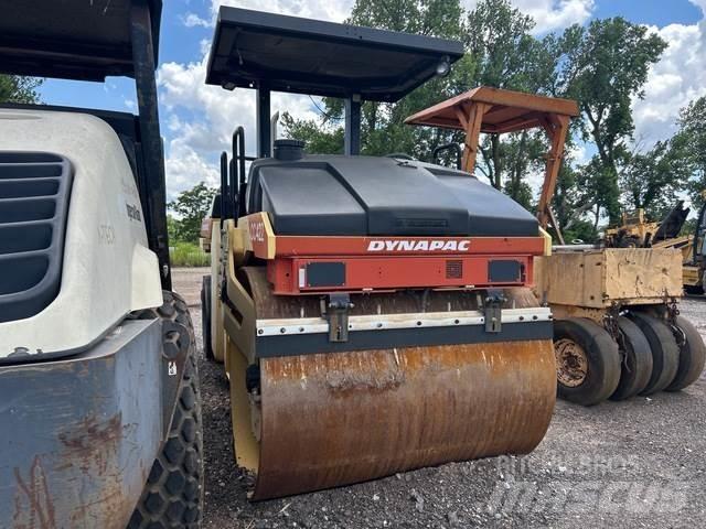 Dynapac CC42 Kombineeritud rullid