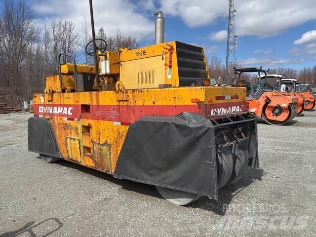 Dynapac CP221 Pneumorehvidega rullid