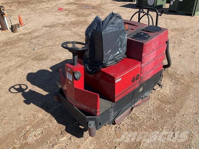 Factory Cat  Siseruumide puhastusmasinad