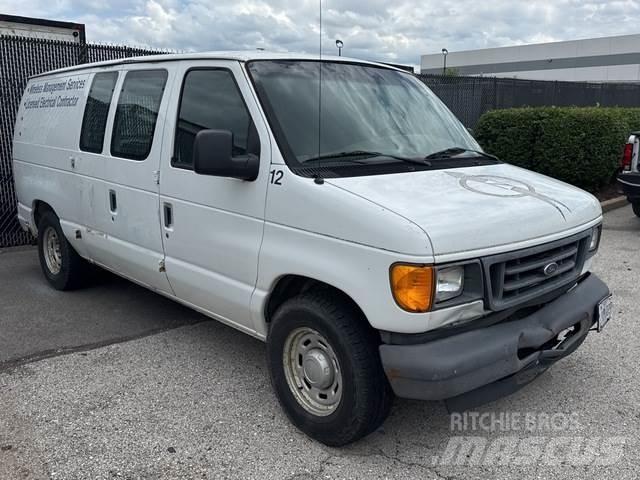 Ford  Furgoonautod