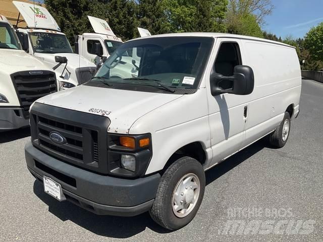 Ford E-150 Kaubikud