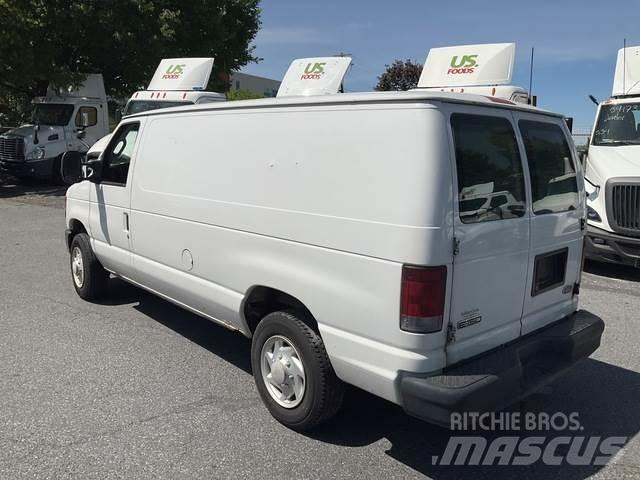 Ford E-150 Kaubikud