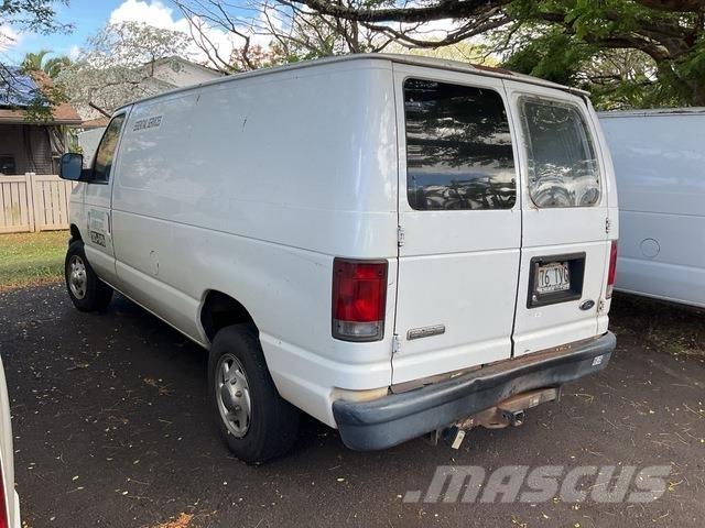 Ford E-150 Kaubikud