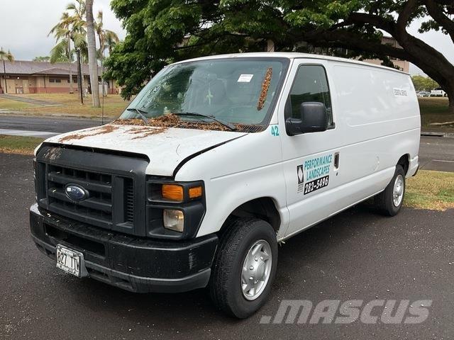 Ford E-150 Kaubikud