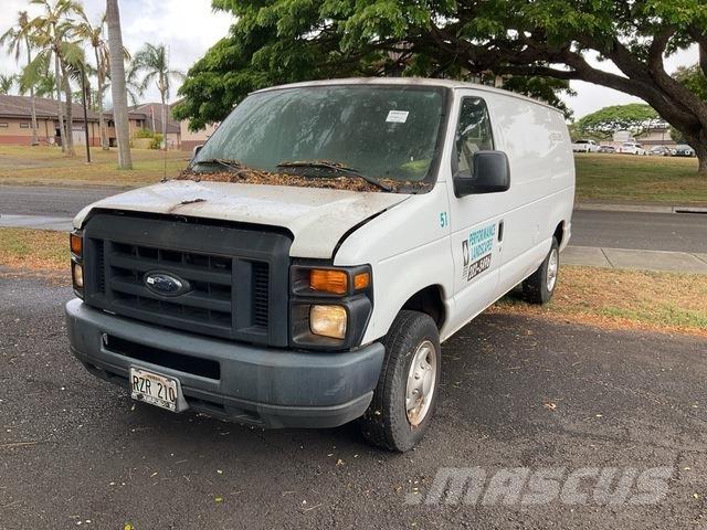 Ford E-150 Kaubikud