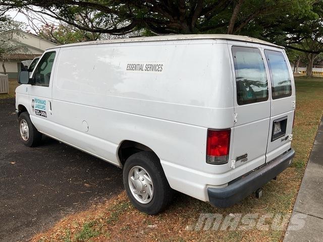 Ford E-150 Kaubikud