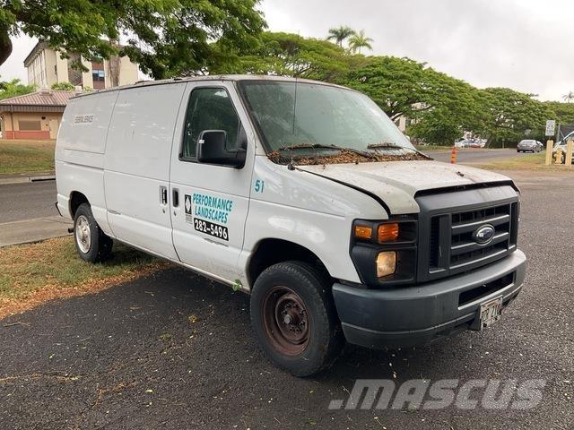 Ford E-150 Kaubikud
