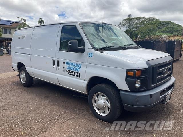 Ford E-150 Kaubikud