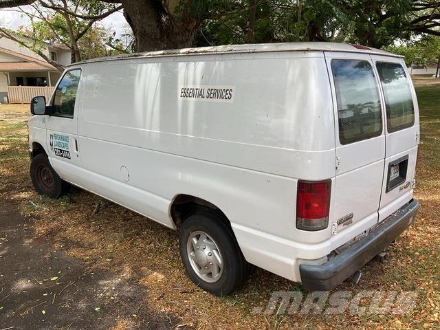 Ford E-150 Kaubikud
