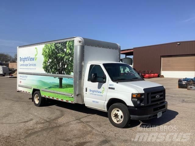 Ford E-350 Furgoonautod