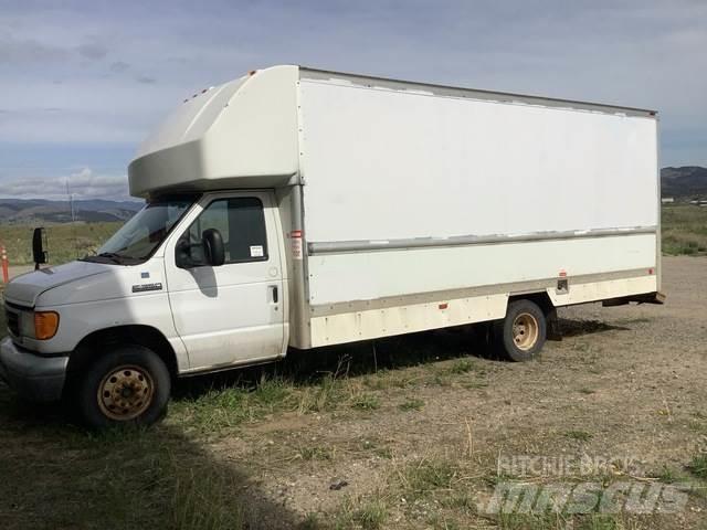 Ford E-350 Kaubikud