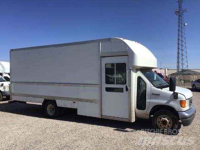 Ford E-350 Kaubikud