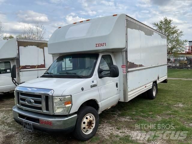 Ford E-350 Furgoonautod