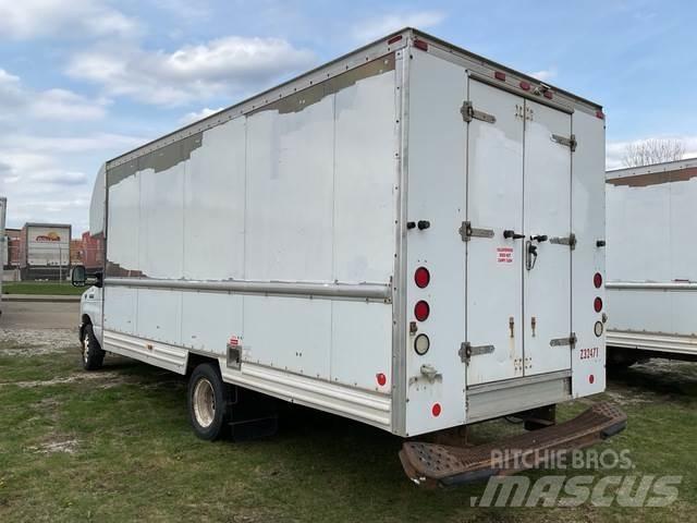 Ford E-350 Furgoonautod