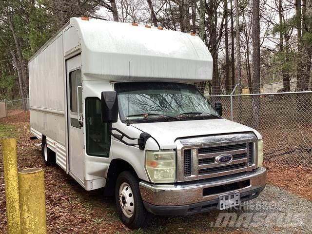 Ford E-350 Furgooniga kaubikud