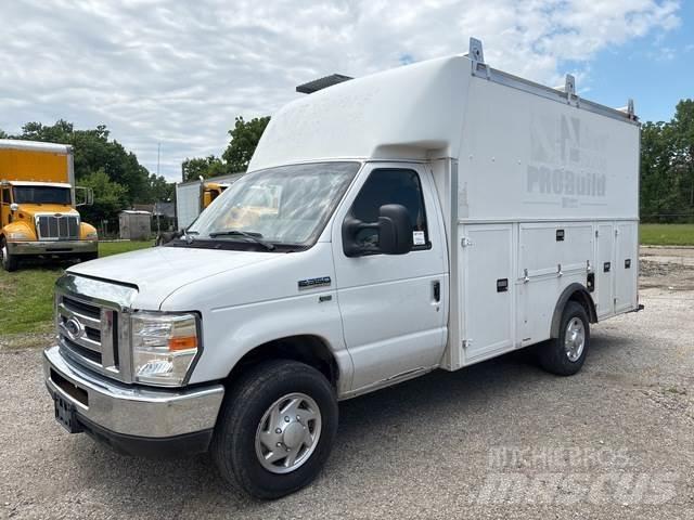 Ford E-350 Kaubikud