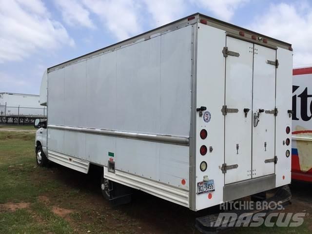 Ford E-350 Furgoonautod
