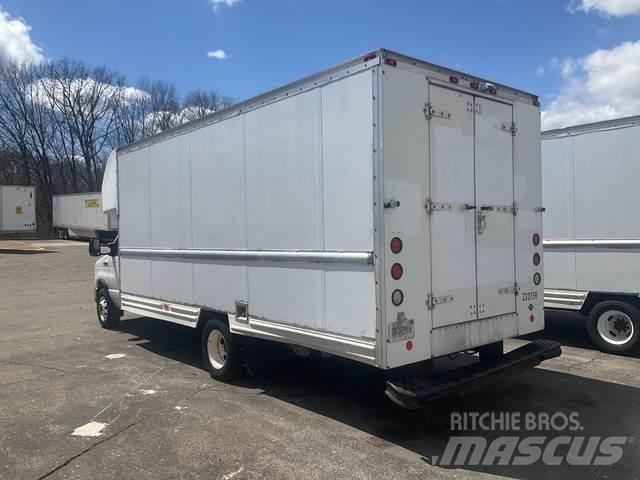 Ford E-350 Furgoonautod