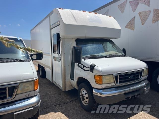 Ford E-350 Kaubikud
