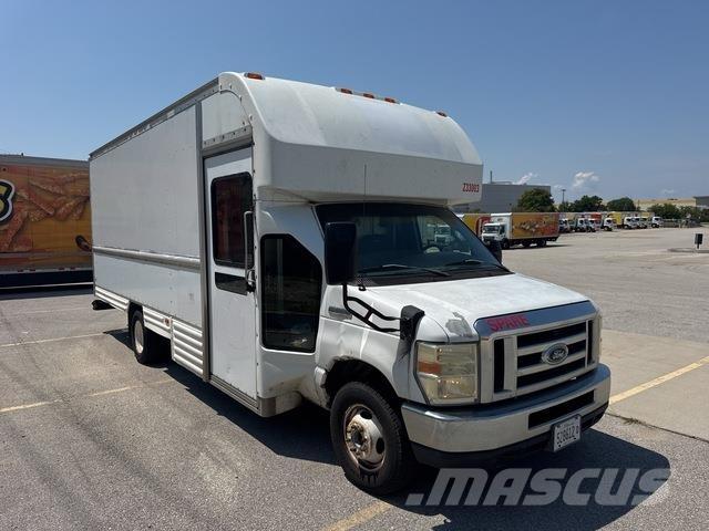 Ford E-350 Kaubikud