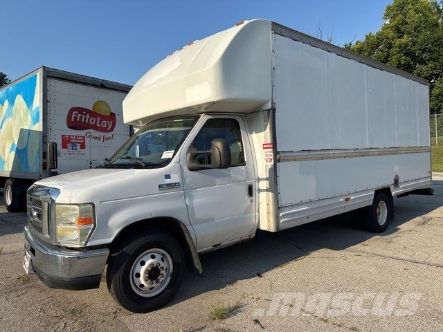 Ford E-350 Furgoonautod