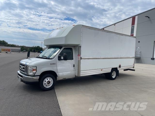 Ford E-350 Furgoonautod