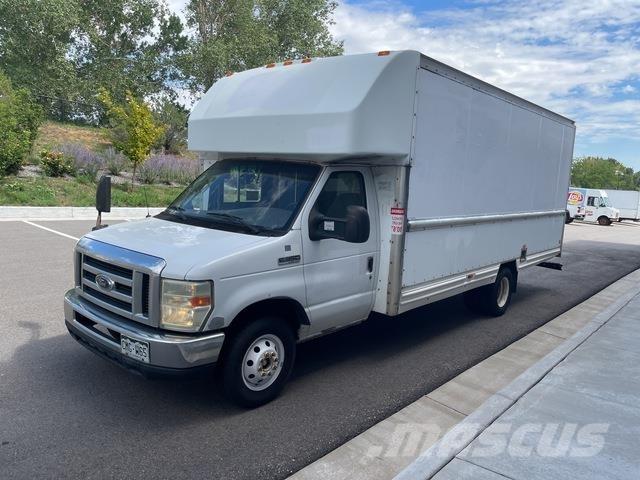 Ford E-350 Furgoonautod