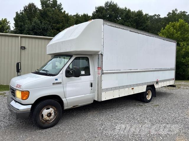 Ford E-350 Kaubikud