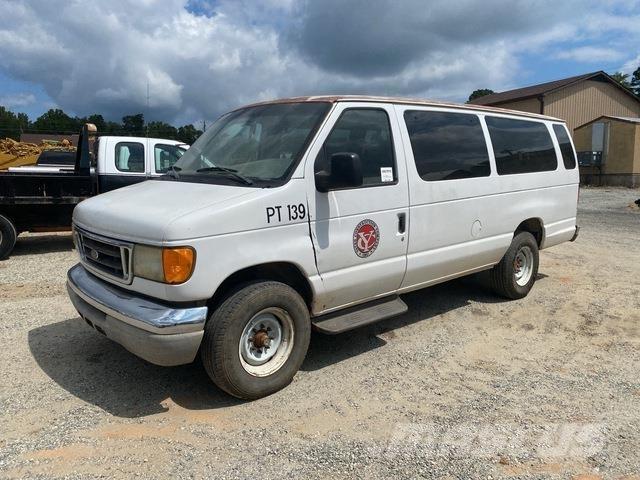 Ford E-350 Sõiduautod