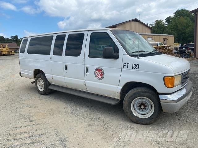 Ford E-350 Sõiduautod