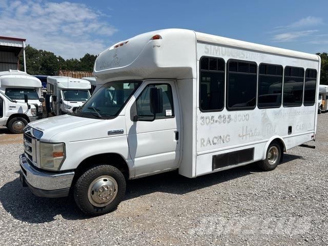 Ford E-350 Väikebussid