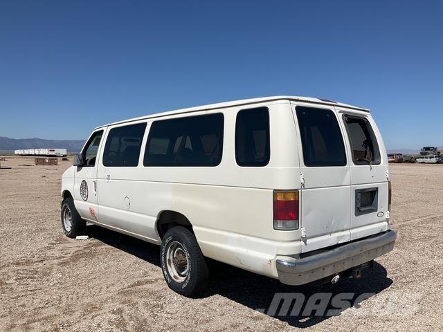 Ford E-350 Sõiduautod