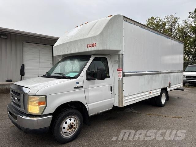 Ford E-350 Kaubikud