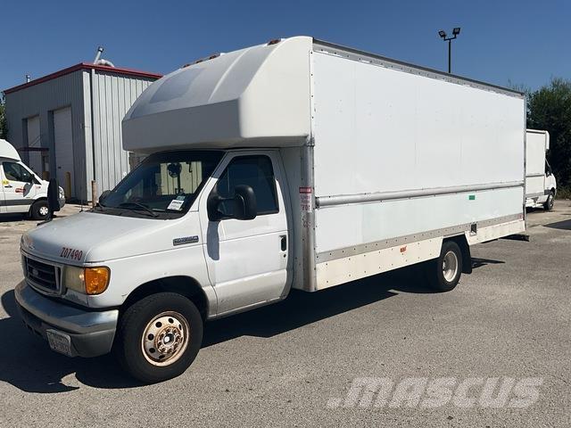 Ford E-350 Furgoonautod